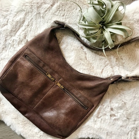 Concepts Handbags - brown leather shoulder bag